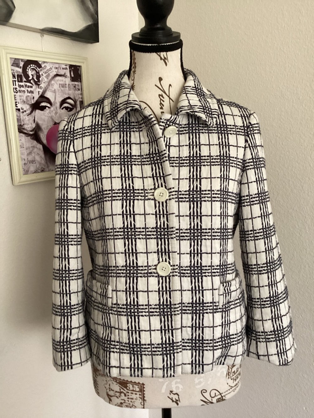 Banana Republic Navy and White Plaid Women's Blazer Measurements in Description